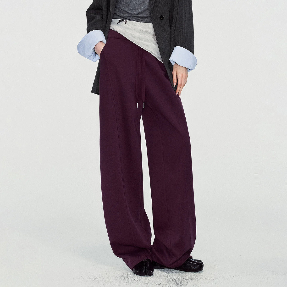 Curved-Seam Wide-Leg Sweatpants