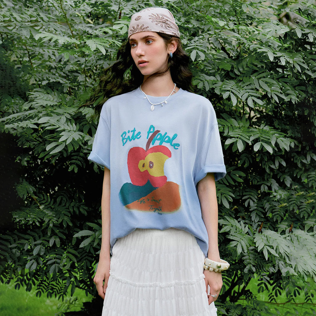 Apple-Graphic Crewneck Tee