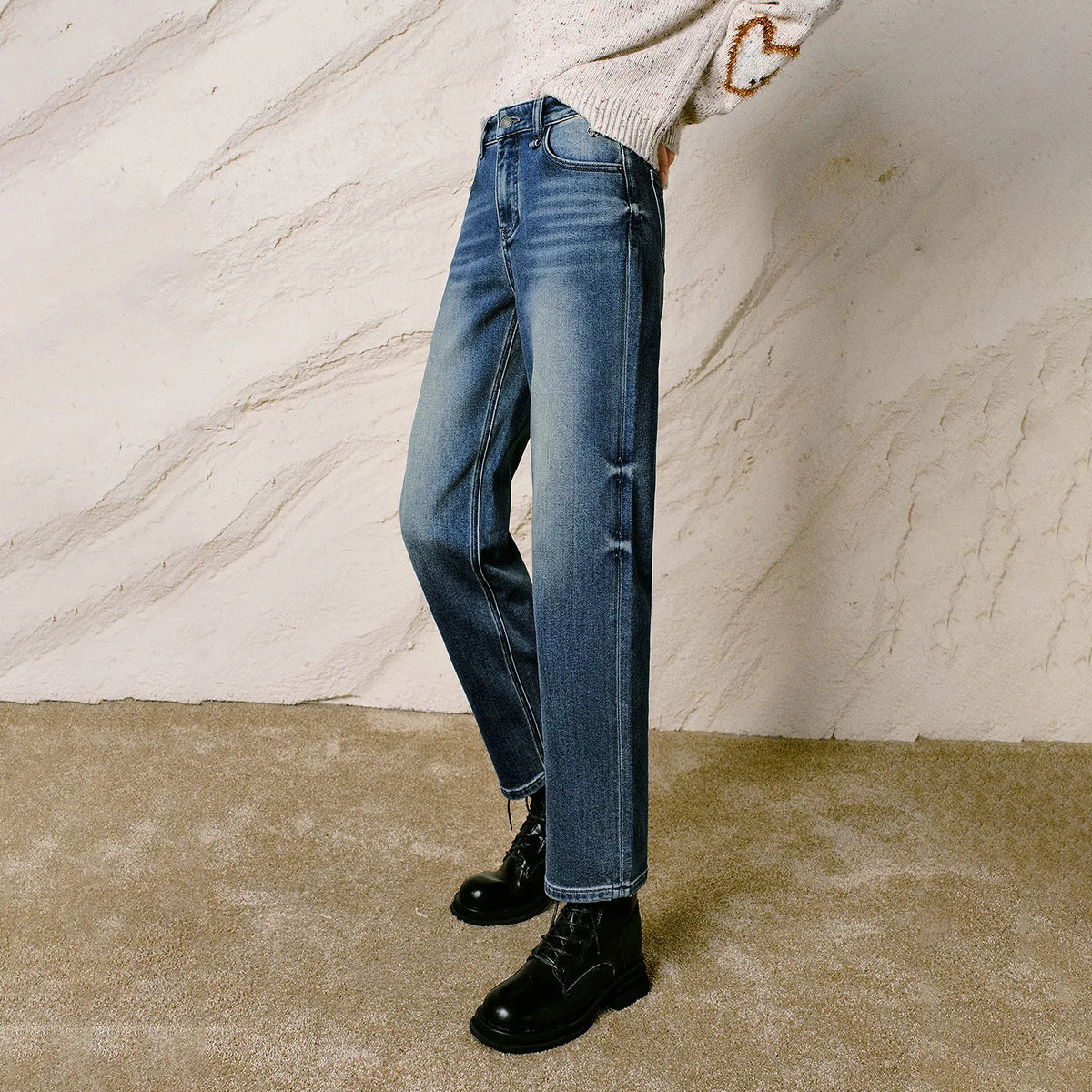 Cropped Straight-Leg Jeans